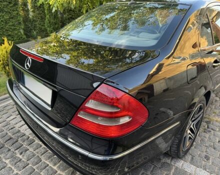 Чорний Мерседес 220, об'ємом двигуна 2.2 л та пробігом 280 тис. км за 7900 $, фото 3 на Automoto.ua