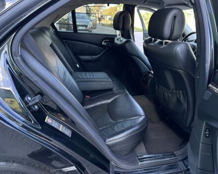 Черный Мерседес 220, объемом двигателя 3.2 л и пробегом 503 тыс. км за 8500 $, фото 17 на Automoto.ua