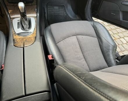 Чорний Мерседес 220, об'ємом двигуна 2.2 л та пробігом 280 тис. км за 7900 $, фото 17 на Automoto.ua