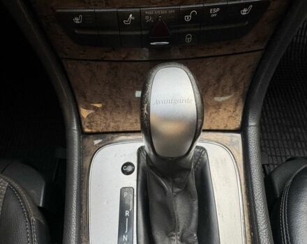 Чорний Мерседес 220, об'ємом двигуна 2.2 л та пробігом 280 тис. км за 7900 $, фото 15 на Automoto.ua