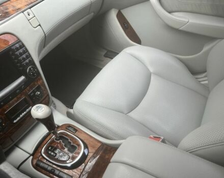 Черный Мерседес 220, объемом двигателя 0 л и пробегом 378 тыс. км за 6999 $, фото 17 на Automoto.ua