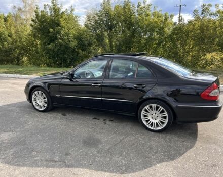 Чорний Мерседес 220, об'ємом двигуна 2.2 л та пробігом 376 тис. км за 9500 $, фото 3 на Automoto.ua