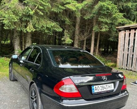 Чорний Мерседес 220, об'ємом двигуна 2.1 л та пробігом 300 тис. км за 7500 $, фото 4 на Automoto.ua