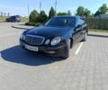 Черный Мерседес 220, объемом двигателя 2.2 л и пробегом 408 тыс. км за 7446 $, фото 1 на Automoto.ua