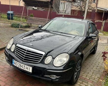 Чорний Мерседес 220, об'ємом двигуна 2.1 л та пробігом 300 тис. км за 7500 $, фото 7 на Automoto.ua