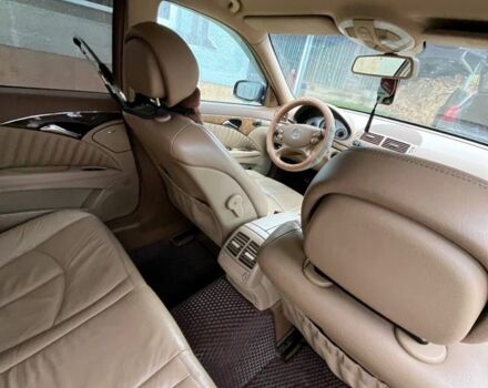 Чорний Мерседес 220, об'ємом двигуна 2.1 л та пробігом 300 тис. км за 7500 $, фото 5 на Automoto.ua