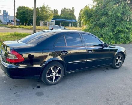 Черный Мерседес 220, объемом двигателя 2.1 л и пробегом 275 тыс. км за 7800 $, фото 7 на Automoto.ua