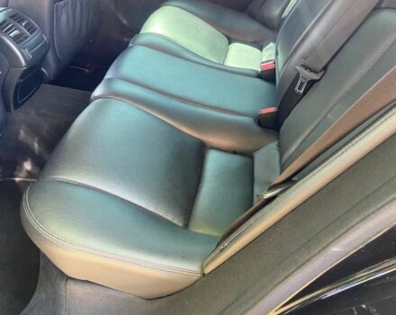 Черный Мерседес 220, объемом двигателя 2.1 л и пробегом 275 тыс. км за 7800 $, фото 6 на Automoto.ua