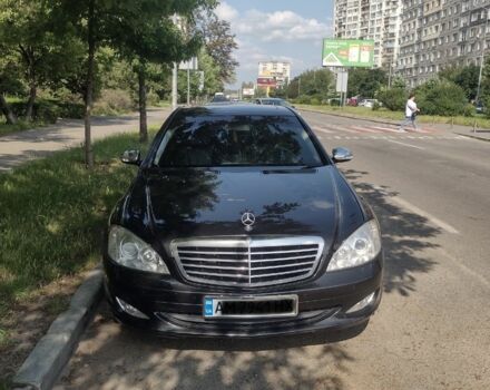 Чорний Мерседес 220, об'ємом двигуна 3 л та пробігом 210 тис. км за 13500 $, фото 2 на Automoto.ua