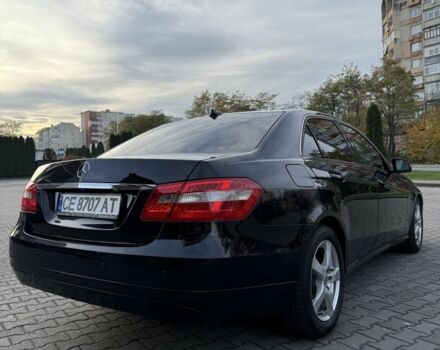 Черный Мерседес 220, объемом двигателя 2.1 л и пробегом 337 тыс. км за 11200 $, фото 6 на Automoto.ua