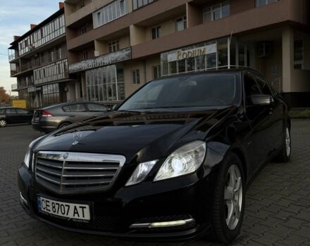 Черный Мерседес 220, объемом двигателя 2.1 л и пробегом 337 тыс. км за 11200 $, фото 2 на Automoto.ua