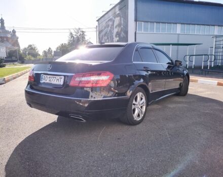 Черный Мерседес 220, объемом двигателя 2.1 л и пробегом 358 тыс. км за 10599 $, фото 6 на Automoto.ua