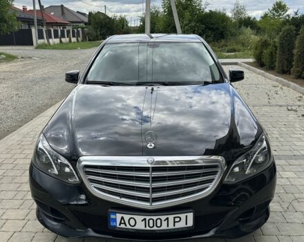 Черный Мерседес 220, объемом двигателя 2.1 л и пробегом 289 тыс. км за 15800 $, фото 8 на Automoto.ua