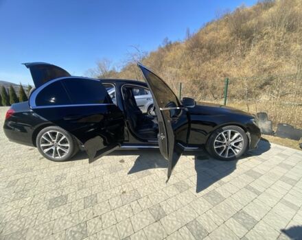 Черный Мерседес 220, объемом двигателя 2 л и пробегом 370 тыс. км за 22500 $, фото 16 на Automoto.ua