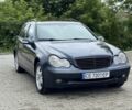 Чорний Мерседес 220, об'ємом двигуна 2.1 л та пробігом 483 тис. км за 3400 $, фото 1 на Automoto.ua