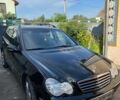 Черный Мерседес 220, объемом двигателя 2.1 л и пробегом 3 тыс. км за 3500 $, фото 2 на Automoto.ua