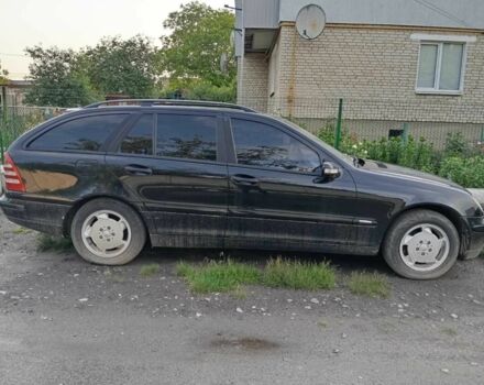 Черный Мерседес 220, объемом двигателя 2.1 л и пробегом 352 тыс. км за 6000 $, фото 7 на Automoto.ua