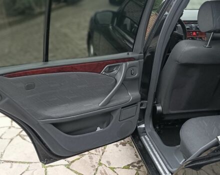 Чорний Мерседес 220, об'ємом двигуна 2.1 л та пробігом 417 тис. км за 6500 $, фото 16 на Automoto.ua