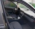 Черный Мерседес 220, объемом двигателя 2.1 л и пробегом 352 тыс. км за 6000 $, фото 4 на Automoto.ua