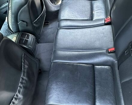 Черный Мерседес 220, объемом двигателя 2.1 л и пробегом 287 тыс. км за 5700 $, фото 5 на Automoto.ua