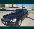 Черный Мерседес 220, объемом двигателя 2.2 л и пробегом 450 тыс. км за 5000 $, фото 1 на Automoto.ua