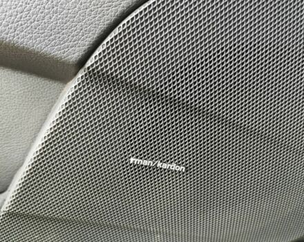 Черный Мерседес 220, объемом двигателя 2.1 л и пробегом 320 тыс. км за 5990 $, фото 12 на Automoto.ua