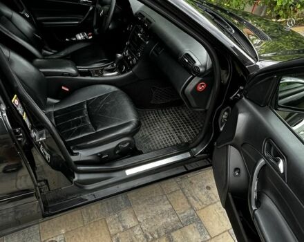 Черный Мерседес 220, объемом двигателя 2.1 л и пробегом 377 тыс. км за 5750 $, фото 8 на Automoto.ua