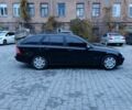 Черный Мерседес 220, объемом двигателя 2.1 л и пробегом 302 тыс. км за 3700 $, фото 2 на Automoto.ua