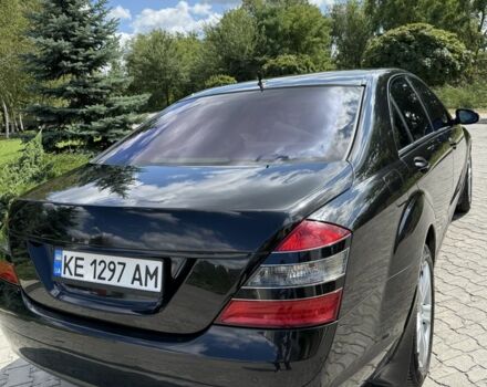 Чорний Мерседес 220, об'ємом двигуна 4.7 л та пробігом 156 тис. км за 9200 $, фото 4 на Automoto.ua