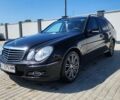 Черный Мерседес 220, объемом двигателя 3 л и пробегом 270 тыс. км за 8400 $, фото 4 на Automoto.ua