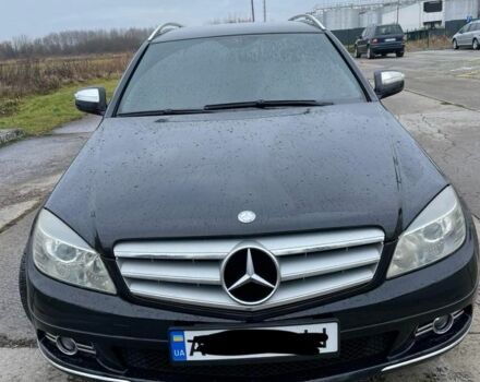 Черный Мерседес 220, объемом двигателя 0 л и пробегом 280 тыс. км за 7799 $, фото 3 на Automoto.ua