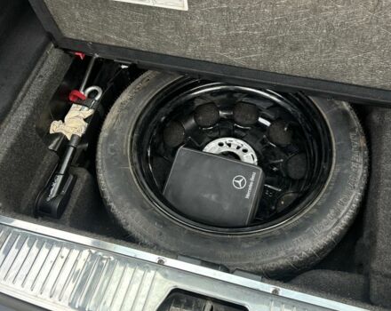 Черный Мерседес 220, объемом двигателя 2.1 л и пробегом 396 тыс. км за 8500 $, фото 15 на Automoto.ua