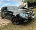 Черный Мерседес 220, объемом двигателя 2.2 л и пробегом 380 тыс. км за 8480 $, фото 1 на Automoto.ua