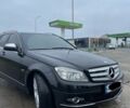 Черный Мерседес 220, объемом двигателя 0 л и пробегом 280 тыс. км за 7799 $, фото 1 на Automoto.ua