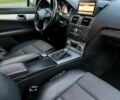 Черный Мерседес 220, объемом двигателя 2.1 л и пробегом 252 тыс. км за 8900 $, фото 14 на Automoto.ua