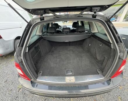 Чорний Мерседес 220, об'ємом двигуна 2.1 л та пробігом 280 тис. км за 10900 $, фото 15 на Automoto.ua