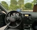 Чорний Мерседес 220, об'ємом двигуна 2.2 л та пробігом 400 тис. км за 5350 $, фото 6 на Automoto.ua