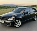 Чорний Мерседес 220, об'ємом двигуна 2.1 л та пробігом 252 тис. км за 8900 $, фото 1 на Automoto.ua
