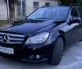 Чорний Мерседес 220, об'ємом двигуна 2.2 л та пробігом 310 тис. км за 9500 $, фото 1 на Automoto.ua
