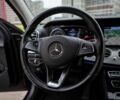 Черный Мерседес 220, объемом двигателя 2 л и пробегом 226 тыс. км за 20000 $, фото 5 на Automoto.ua