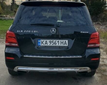 Черный Мерседес 220, объемом двигателя 2.1 л и пробегом 166 тыс. км за 19000 $, фото 5 на Automoto.ua