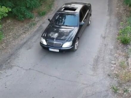Мерседес 220 2002 в Днепре (Днепропетровске) на Automoto.ua Черный Мерседес 220, объемом двигателя 4 л и пробегом 263 тыс. км за 7500 $, фото 1 на Automoto.ua