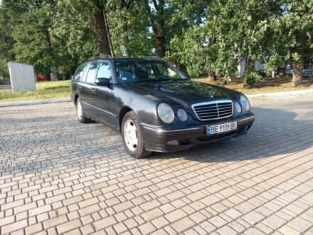 Мерседес 220 2002 в Голованевске на Automoto.ua Черный Мерседес 220, объемом двигателя 2.7 л и пробегом 300 тыс. км за 4200 $, фото 1 на Automoto.ua