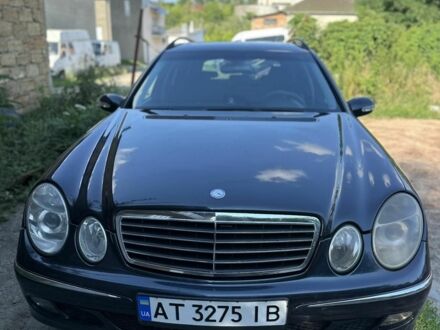 Мерседес 220 2003 в Черновцах на Automoto.ua Черный Мерседес 220, объемом двигателя 2.1 л и пробегом 287 тыс. км за 6350 $, фото 1 на Automoto.ua