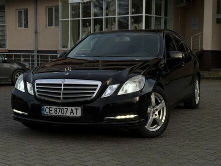 Мерседес 220 2011 в Черновцах на Automoto.ua Черный Мерседес 220, объемом двигателя 2.1 л и пробегом 337 тыс. км за 11200 $, фото 1 на Automoto.ua