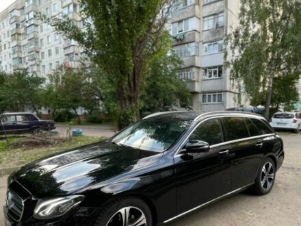 Мерседес 220 2017 у Житомирі на Automoto.ua Чорний Мерседес 220, об'ємом двигуна 2 л та пробігом 220 тис. км за 23500 $, фото 1 на Automoto.ua