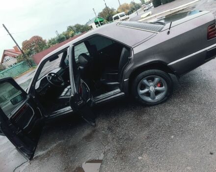 Фиолетовый Мерседес 220, объемом двигателя 2.6 л и пробегом 500 тыс. км за 2000 $, фото 3 на Automoto.ua