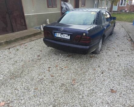 Фіолетовий Мерседес 220, об'ємом двигуна 2.2 л та пробігом 2 тис. км за 2000 $, фото 2 на Automoto.ua