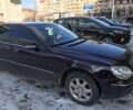 Фиолетовый Мерседес 220, объемом двигателя 5 л и пробегом 245 тыс. км за 215000 $, фото 3 на Automoto.ua