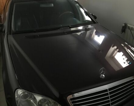Фіолетовий Мерседес 220, об'ємом двигуна 4.9 л та пробігом 245 тис. км за 5967 $, фото 1 на Automoto.ua